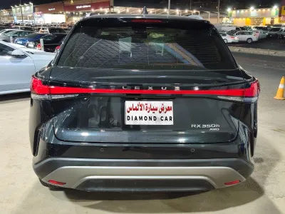 2023 لكزس أر إكس 350