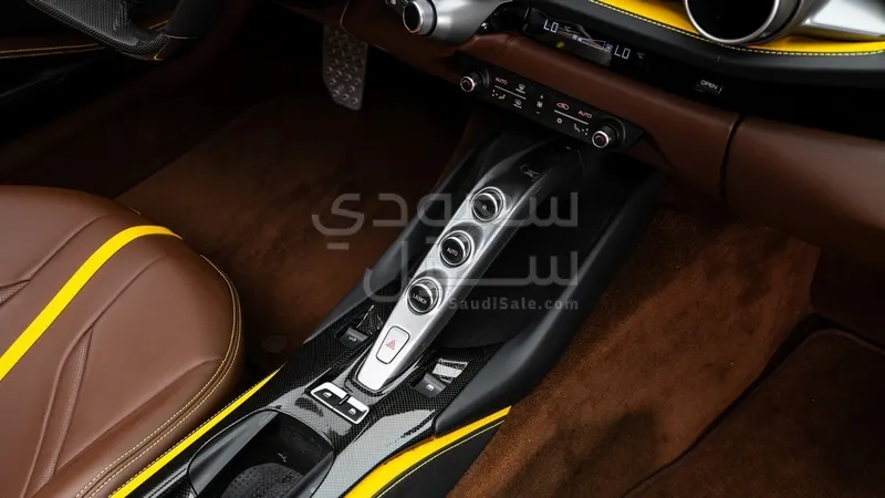 2021 فيراري 812 جي تي اس
