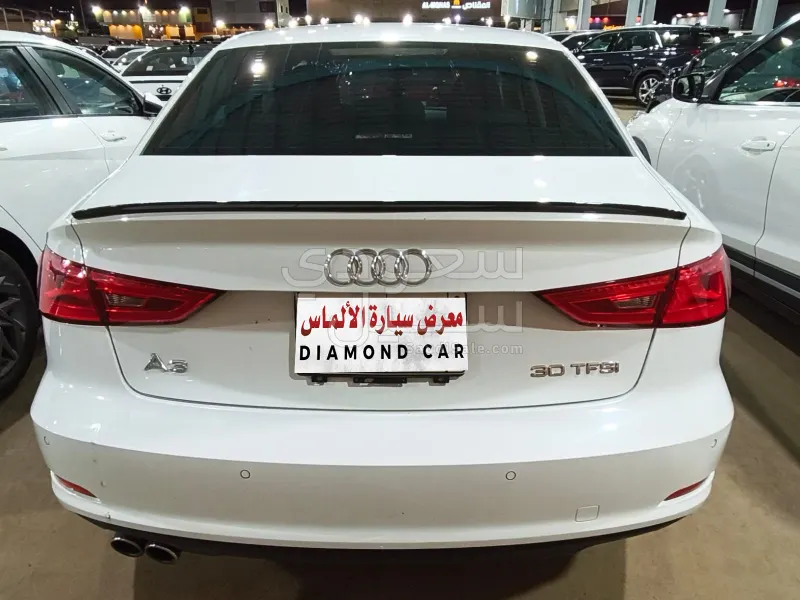 2015 اودي اي 3 30 تي اف اس اي