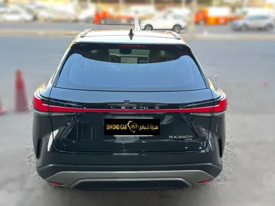 2023 لكزس أر إكس 350