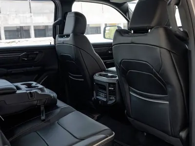 2025 دودج رام 1500 ليمتد