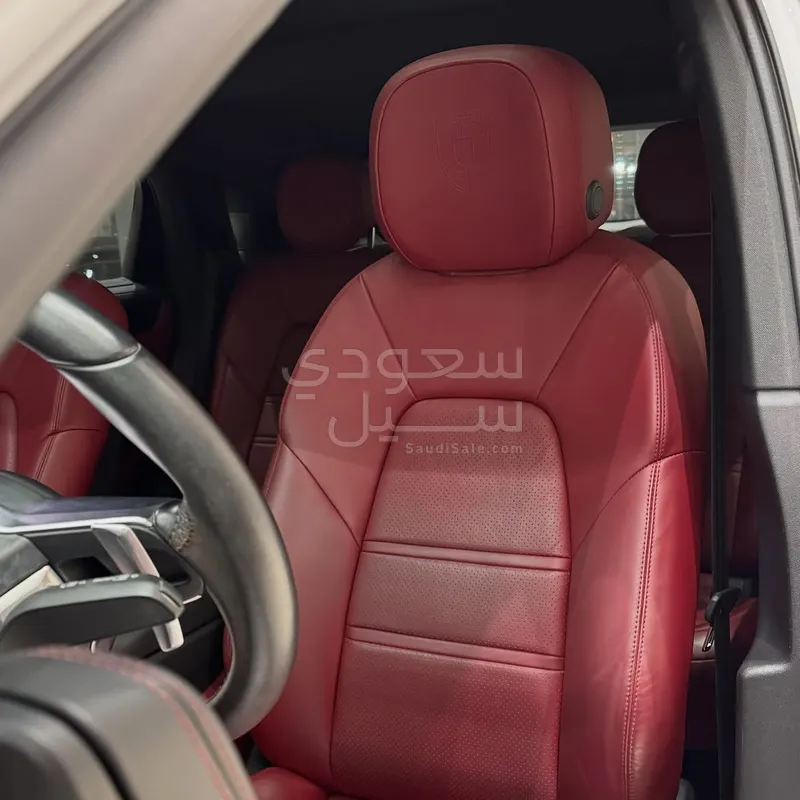 2022 Porsche Cayenne