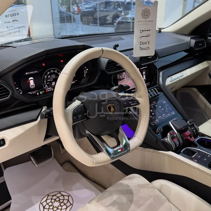 2022 لمبرجيني اوروس