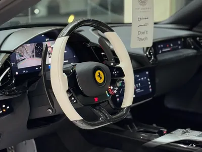 2025 فيراري 12 سيليندر