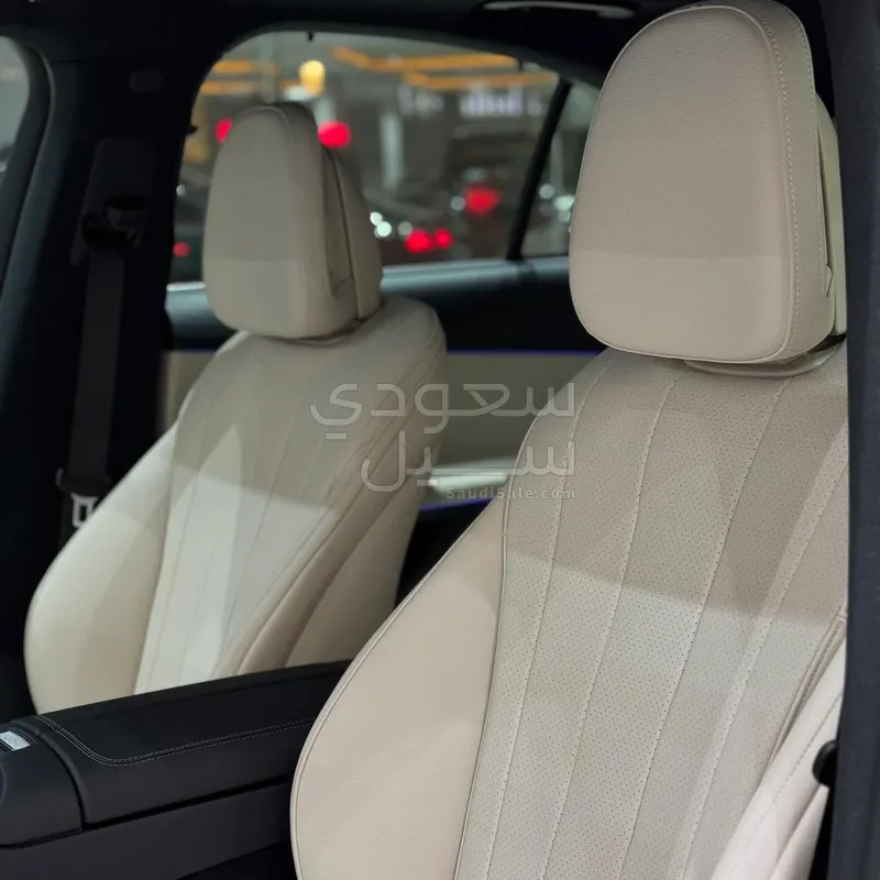 2024 مرسيدس - بنز إي 200