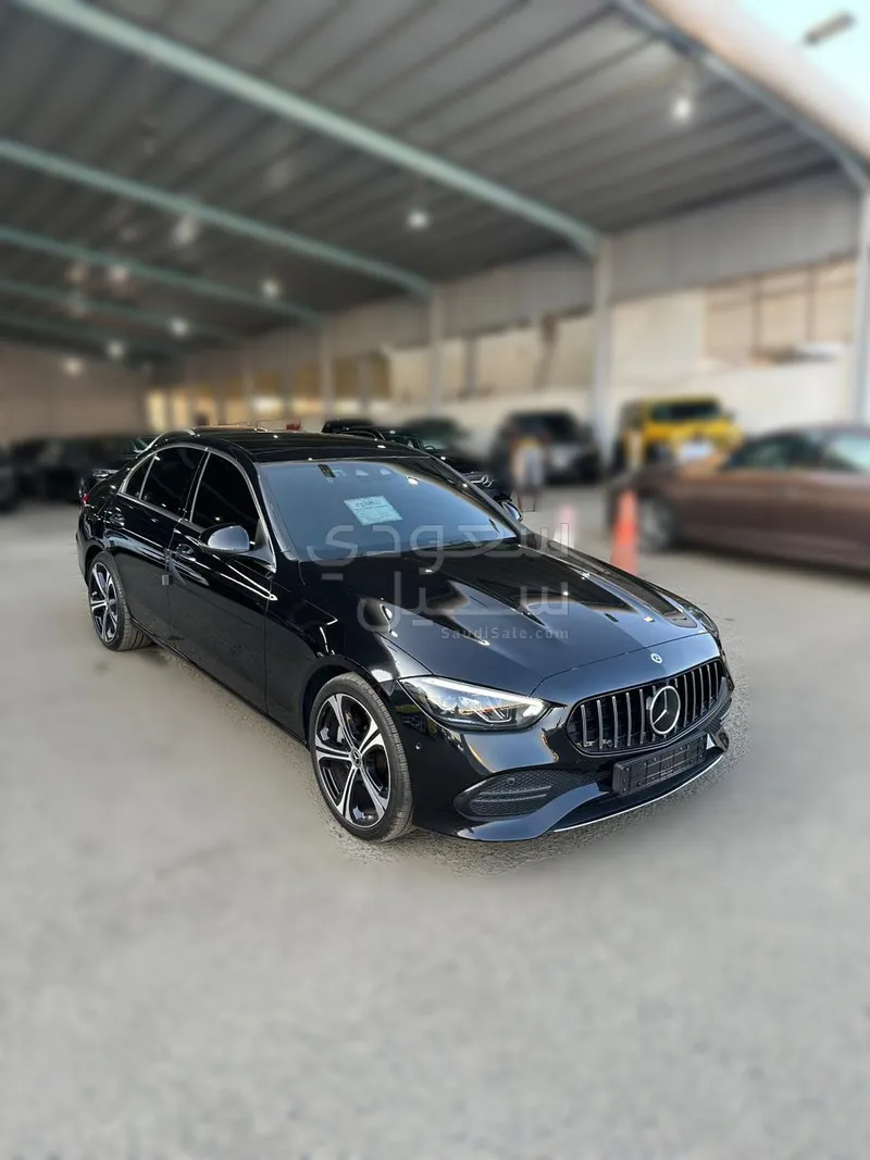 2023 مرسيدس - بنز سي 300