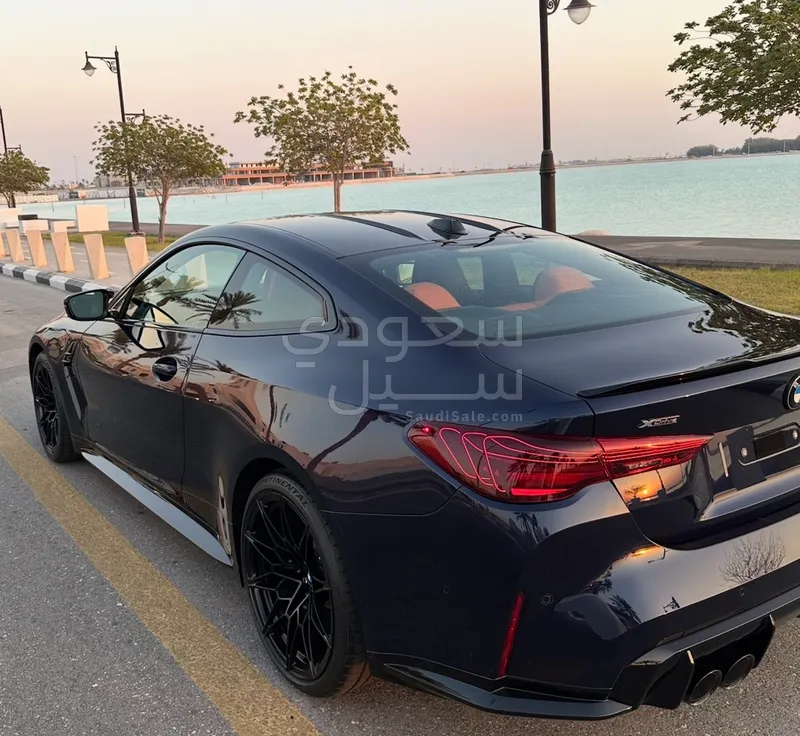 2025 بي ام دبليو الفئة ام إم 4