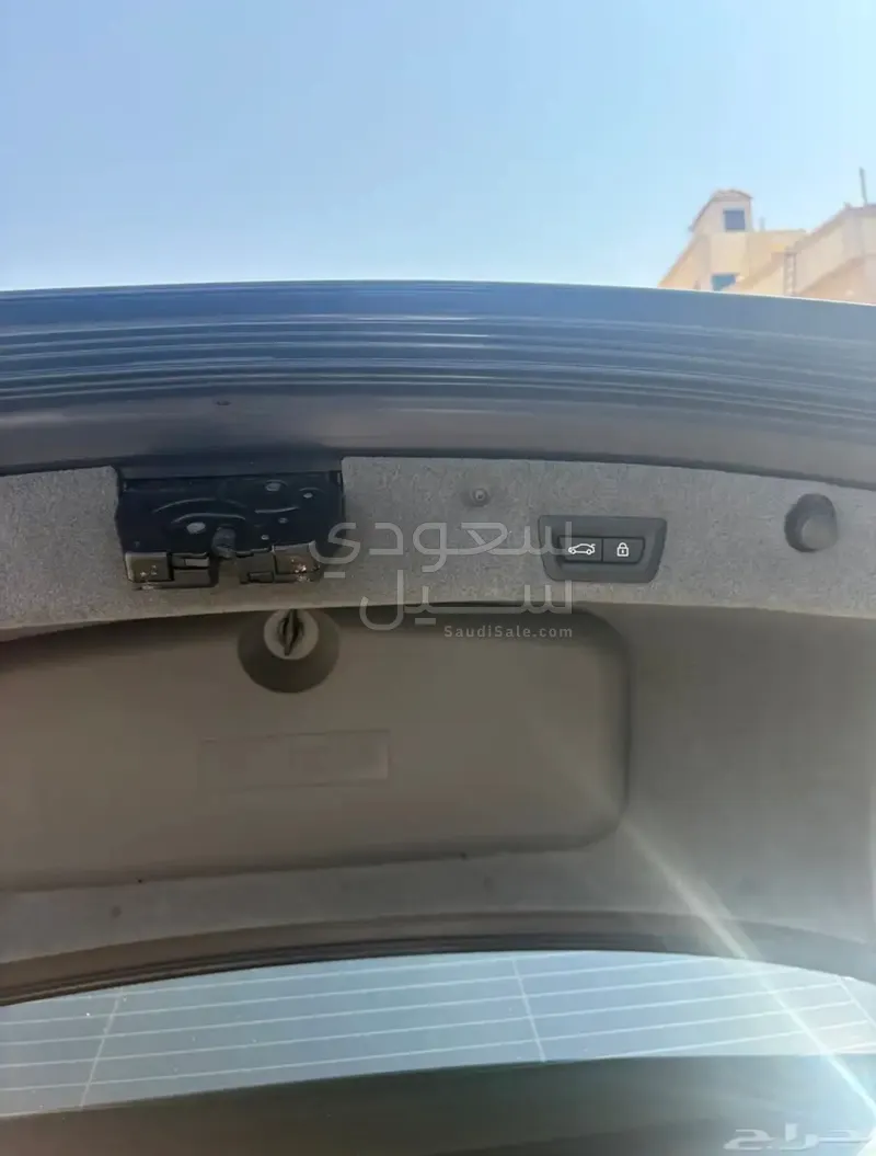 2012 بي ام دبليو الفئة السابعة 730 إل أي