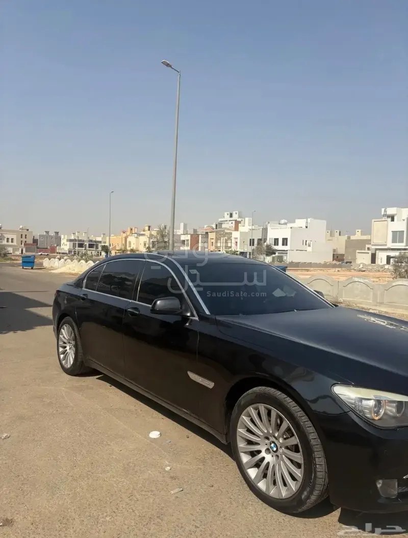 2012 بي ام دبليو الفئة السابعة 730 إل أي