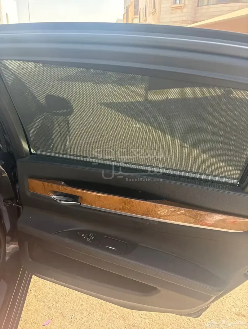 2012 بي ام دبليو الفئة السابعة 730 إل أي