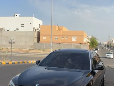 2012 بي ام دبليو الفئة السابعة 730 إل أي