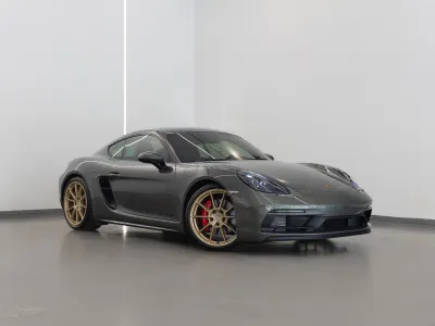 2024 بورش 718 كايمان جي تي اس