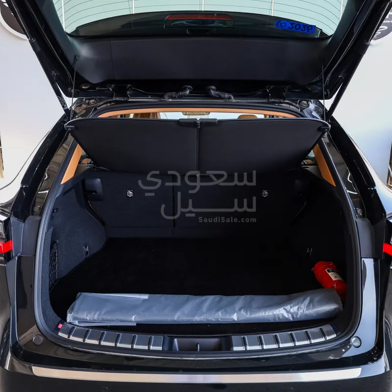 2026 لكزس إن إكس 350