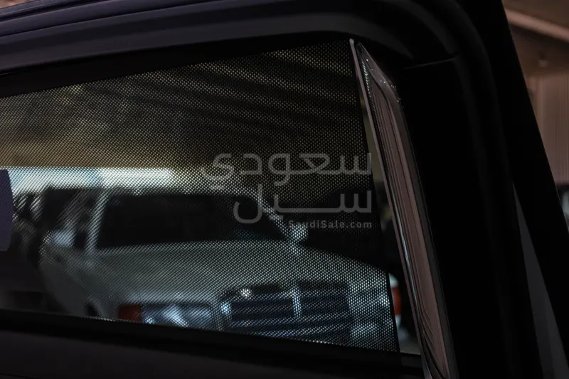 2021 بي ام دبليو الفئة السابعة 730 إل أي