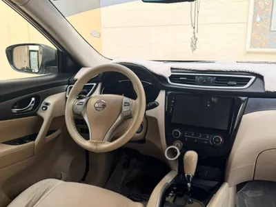 2015 نيسان اكس - ترايل