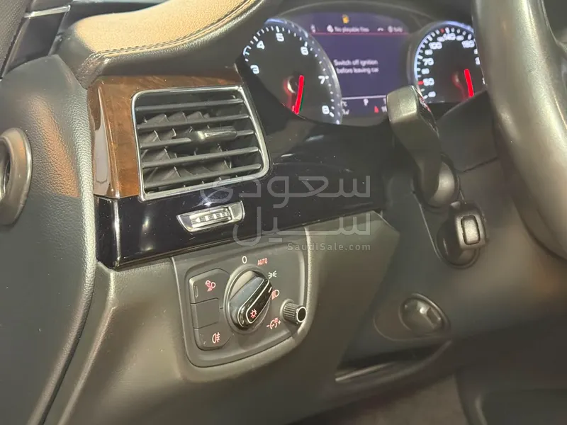 2015 اودي اي 8 ال