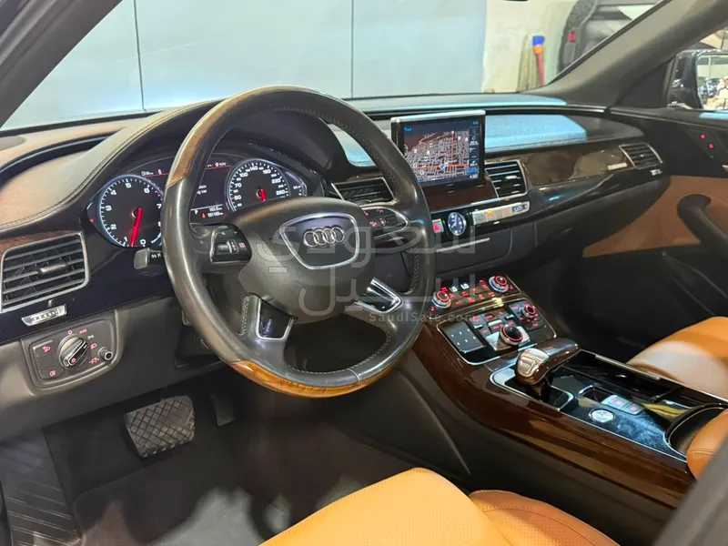 2015 اودي اي 8 ال