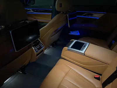 2018 بي ام دبليو الفئة السابعة 740 إل أي