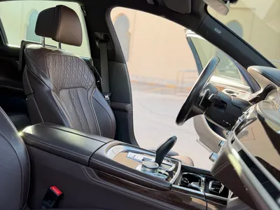 2020 بي ام دبليو الفئة السابعة 730 أي