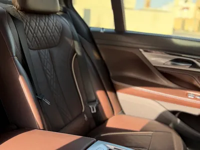 2020 بي ام دبليو الفئة السابعة 730 أي