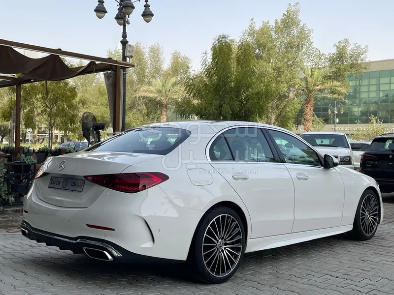 2026 مرسيدس - بنز سي 200