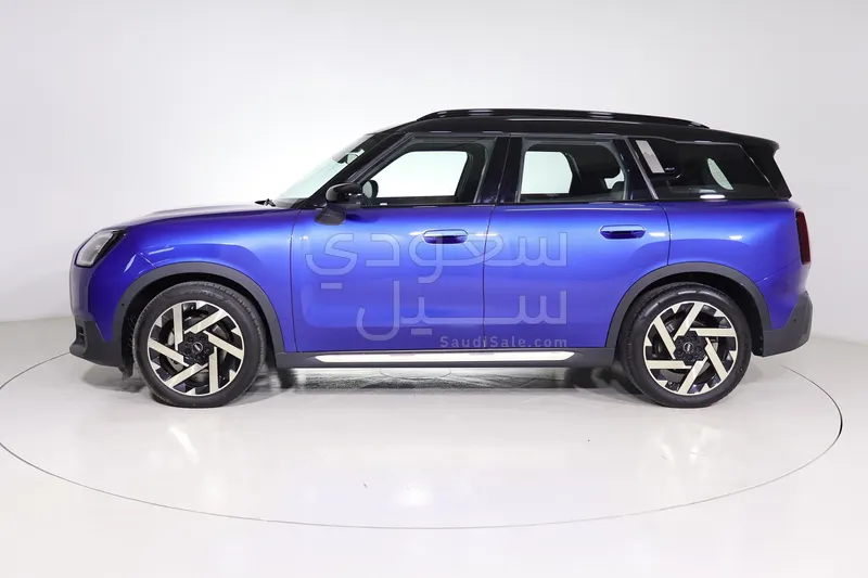 2025 ميني كونتري مان اس