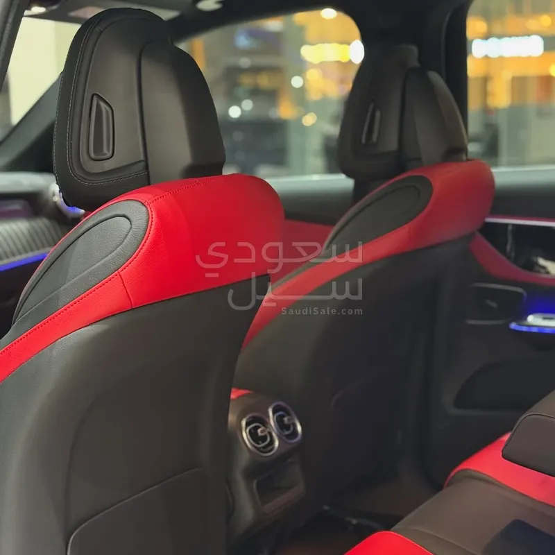 2023 مرسيدس - بنز جي إل سي 200