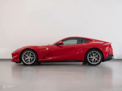 2020 فيراري 812 سوبر فاست