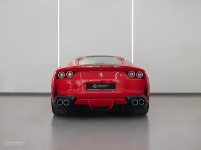 2020 فيراري 812 سوبر فاست