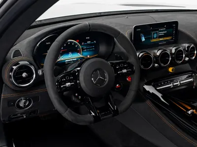 2021 مرسيدس - بنز جي تي بلاك سيريس