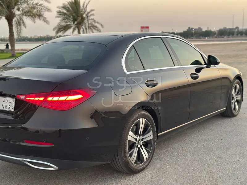 2022 مرسيدس - بنز سي 200