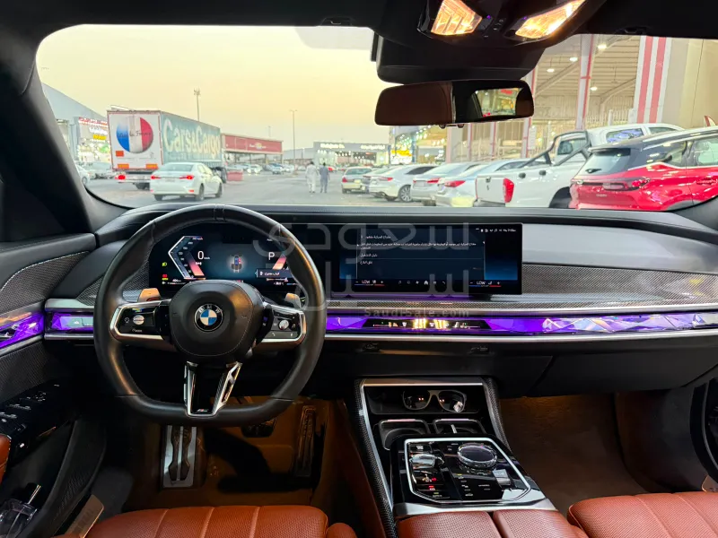 2024 بي ام دبليو الفئة السابعة 735أي