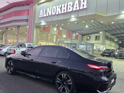 2024 بي ام دبليو الفئة السابعة 735أي