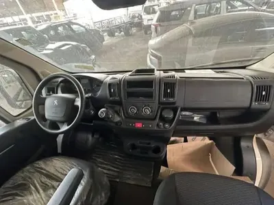 2025 بيجو بوكسر