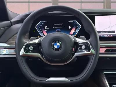 2026 بي ام دبليو الفئة السابعة 735أي