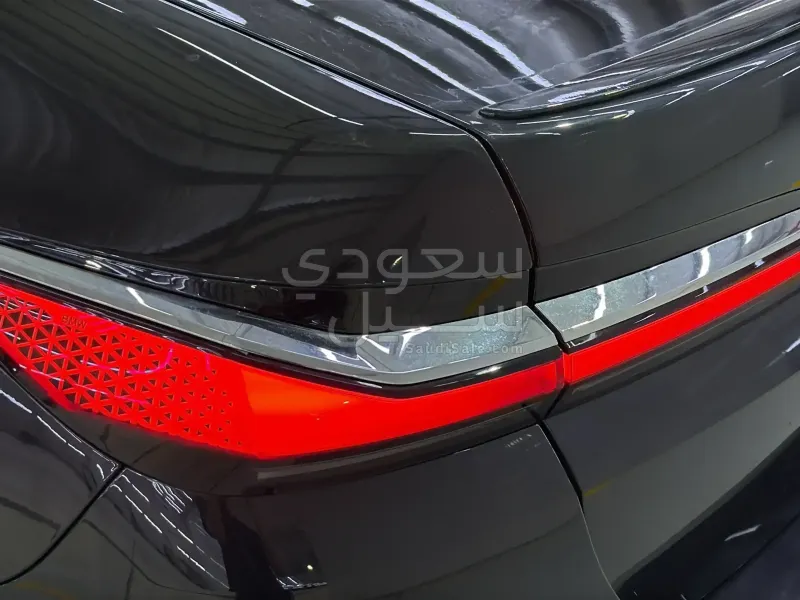 2026 بي ام دبليو الفئة السابعة 740أي