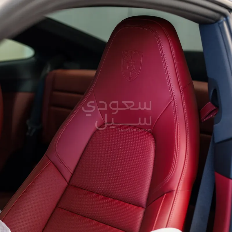 2023 بورش 911 كاريرا