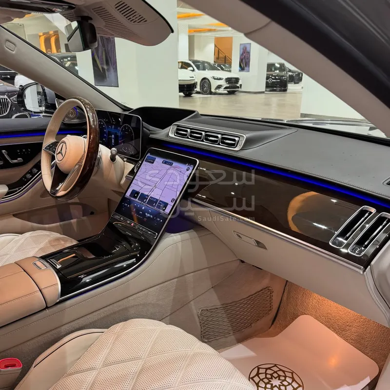 2022 مرسيدس - بنز إس 650 مايباخ