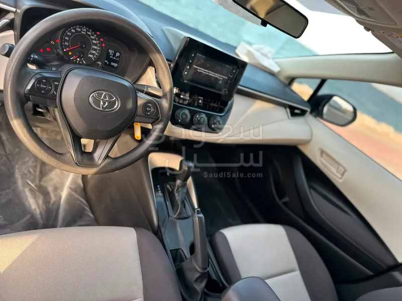 2025 تويوتا كورولا