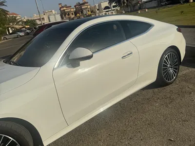 2024 مرسيدس - بنز سي إل إي 200