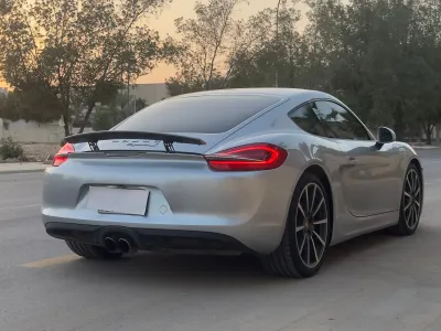 2015 بورش كايمان اس