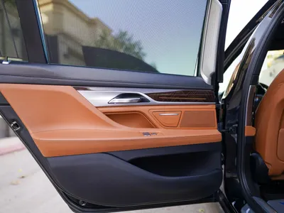 2020 بي ام دبليو الفئة السابعة 730 إل أي