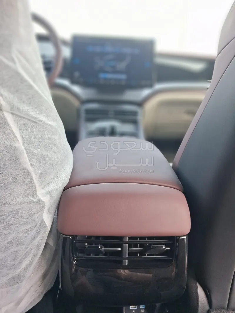2026 بي واي دي سيل