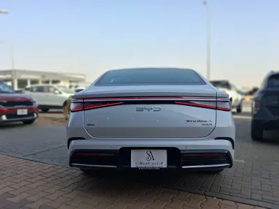 2026 بي واي دي سيل