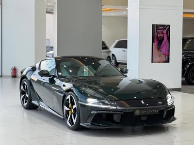2025 فيراري 12 سيليندر