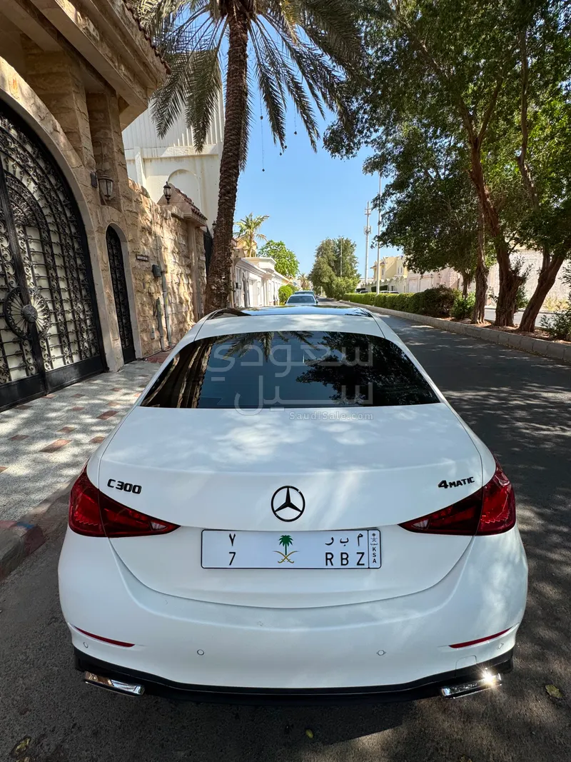 2023 مرسيدس - بنز سي 300 أي إم جي
