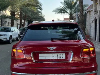 2020 بنتلي بنتايجا في 8