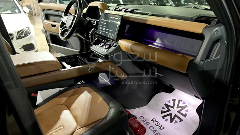 2022 لاند روفر ديفيندر اكس 110