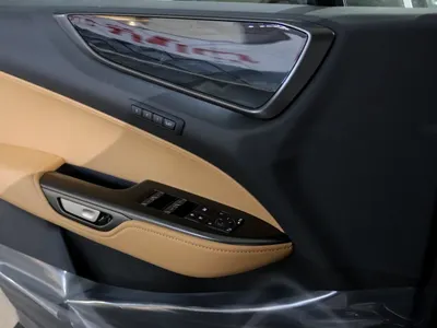 2025 لكزس إن إكس 350