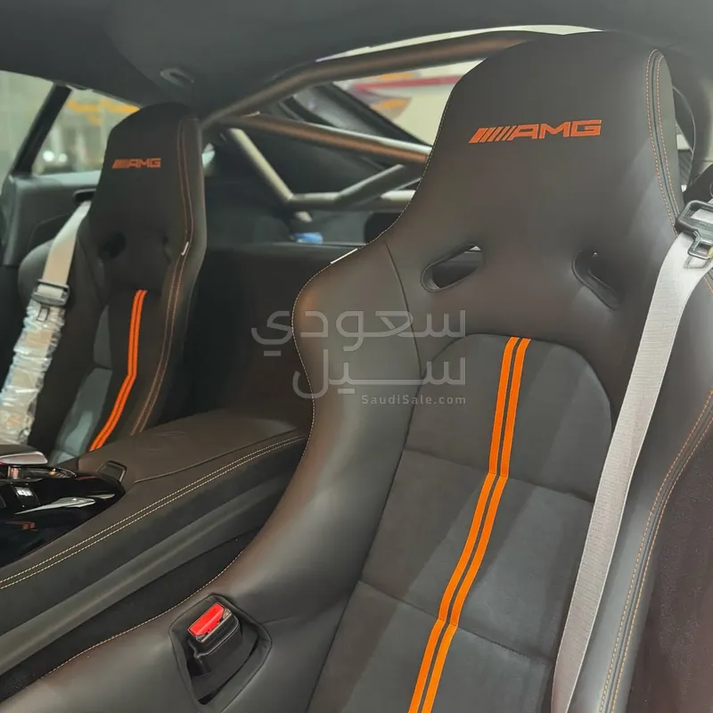2021 مرسيدس - بنز جي تي بلاك سيريس